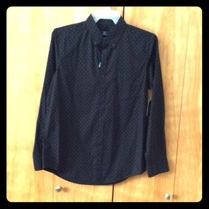 New Men’s M black/white dot button shirt
